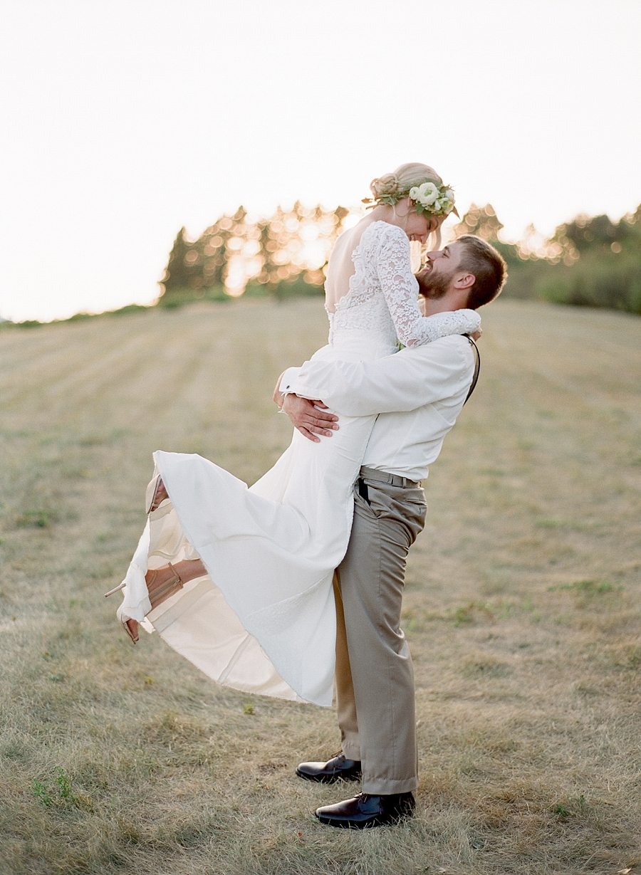 Whimsical North Dakota Midwest Wedding by Golden Veil Photography